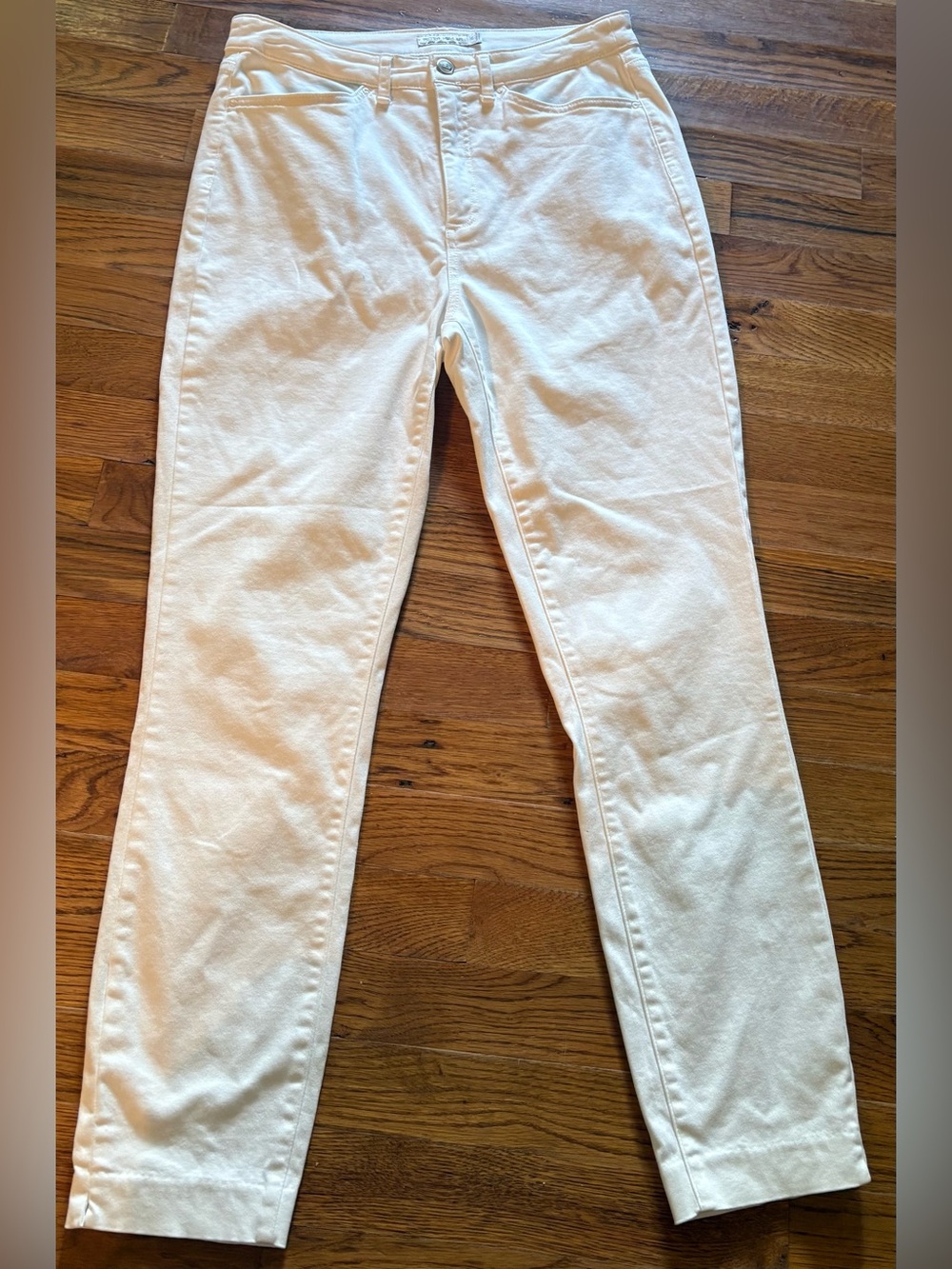 Peter Millar Women’s Golf Straight Leg High Rise Pants. White, Size 6